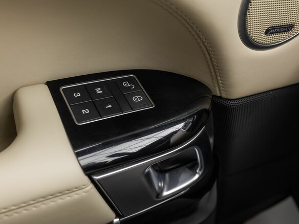 2017 Land Rover Range Rover IV, белый, 4190000 рублей - вид 19