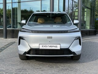 2026 Geely EX5 Гибрид EM-R, серебристый, 3829990 рублей, вид 3