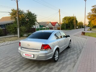 2008 Opel Astra H Рестайлинг, серебристый, 570000 рублей, вид 4