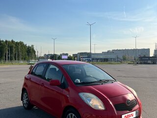 2008 Toyota Yaris Multimode II, красный, 530000 рублей, вид 4