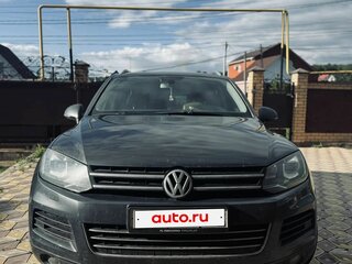 2014 Volkswagen Touareg II, серый, 1900000 рублей, вид 2