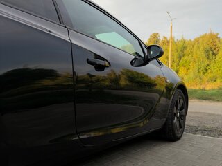 2013 Opel Astra GTC J Рестайлинг, чёрный, 1000000 рублей, вид 2