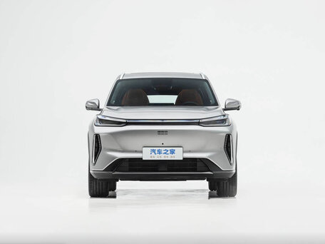 2026 Geely Galaxy M7, серебристый, 3300000 рублей, вид 2