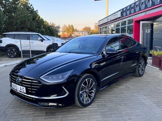 2020 Hyundai Sonata VIII (DN8), чёрный, 2599900 рублей, вид 4