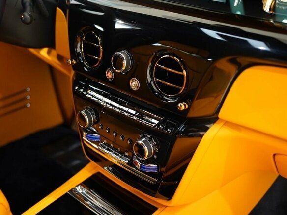 2025 Rolls-Royce Phantom Extended VIII Рестайлинг (Series II), чёрный, 89000000 рублей - вид 13