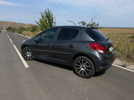 2012 Peugeot 207 I Рестайлинг, серый, 585000 рублей, вид 4