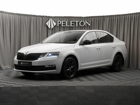 2017 Skoda Octavia III (A7) Рестайлинг, белый, 2120000 рублей