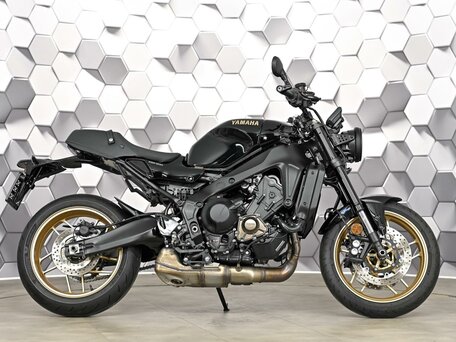 2025 Yamaha XSR900, чёрный, 1227000 рублей, вид 3