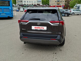 2019 Toyota RAV4 V (XA50), серый, 3200000 рублей, вид 4