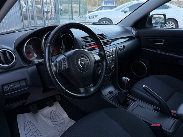 2006 Mazda 3 I (BK) Рестайлинг, серебристый, 540000 рублей - вид 10