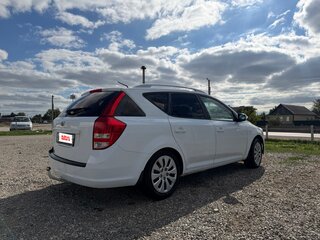 2012 Kia Ceed I Рестайлинг, белый, 700000 рублей, вид 3