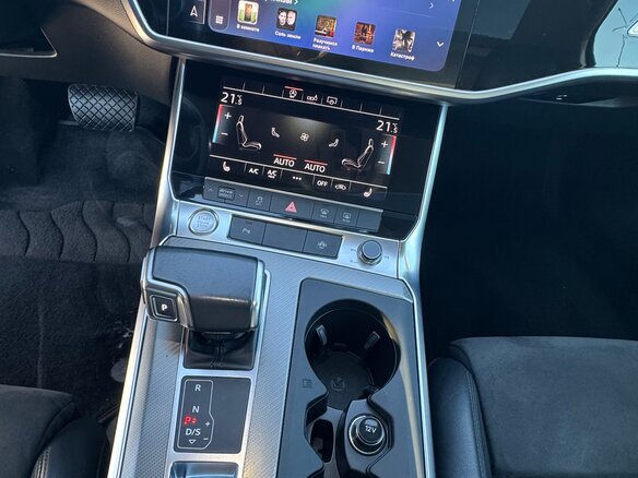 2019 Audi A6 40 TDI V (C8), синий, 3600000 рублей - вид 20