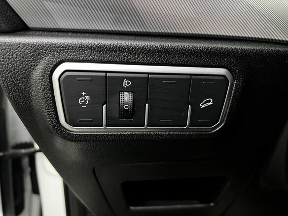 2023 Haval F7x I Рестайлинг, белый, 2250000 рублей - вид 17