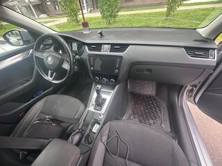 2017 Skoda Octavia III (A7) Рестайлинг, серебристый, 1170000 рублей, вид 5