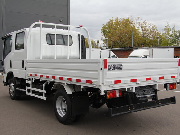 2026 Isuzu Elf (N-series), белый, 5000000 рублей - вид 4