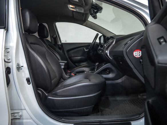 2011 Hyundai ix35 I, белый, 900777 рублей - вид 18