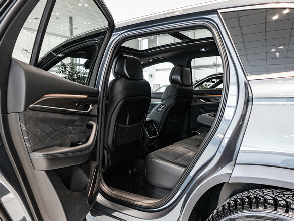 2026 Geely Monjaro I, серый, 4954990 рублей - вид 38