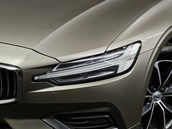 2022 Volvo S60 III, серый - вид 9