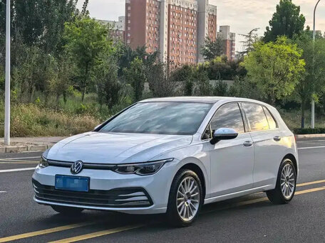 Volkswagen Golf VIII
