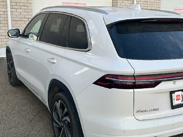 2023 Geely Monjaro I, белый, 2650000 рублей - вид 3