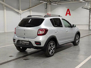 2020 Renault Sandero Stepway II Рестайлинг, серебристый, 1319000 рублей, вид 5