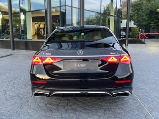 2026 Mercedes-Benz E-Класс 300 VI (W214, S214), чёрный, 9900000 рублей, вид 3