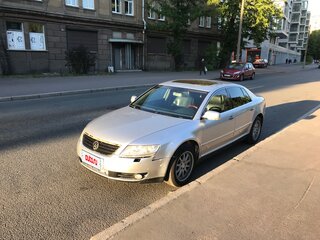 2003 Volkswagen Phaeton 5-Seater I, серебристый, 600000 рублей, вид 1