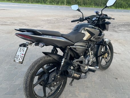 2024 Bajaj Pulsar NS 125, чёрный, 150000 рублей, вид 5