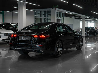 2026 Mercedes-Benz E-Класс 300 VI (W214, S214), чёрный, 9000000 рублей, вид 5