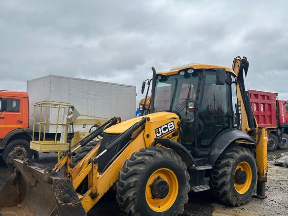 2011 JCB 3CX, 5800000 рублей