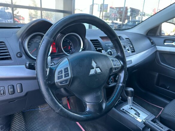 2008 Mitsubishi Lancer X, красный, 564000 рублей - вид 16