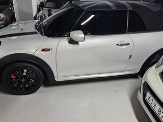2020 Mini Cabrio JCW John Cooper Works III Рестайлинг, серый, 3900000 рублей, вид 5