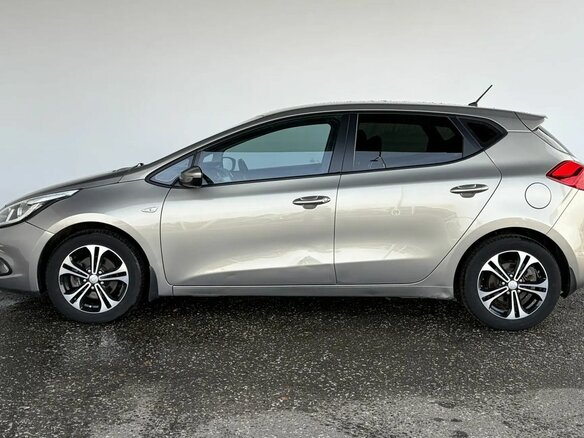 2015 Kia Ceed II, бежевый, 925000 рублей - вид 7