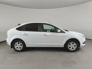 2011 Ford Focus II Рестайлинг, белый, 578000 рублей, вид 5