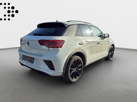 2022 Volkswagen T-Roc I Рестайлинг, серебристый, 3050000 рублей, вид 2