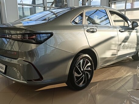 2025 BAIC U5 Plus, серый, 1890000 рублей, вид 4