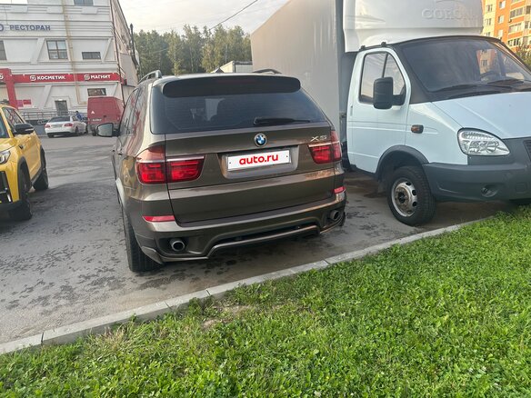 2011 BMW X5 35i II (E70) Рестайлинг, коричневый, 1935000 рублей - вид 5