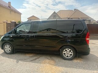 2010 Hyundai Grand Starex I, чёрный, 1500000 рублей, вид 3