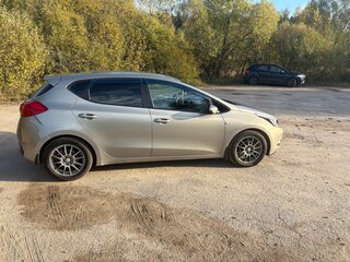 2013 Kia Ceed II, серый, 900000 рублей, вид 4