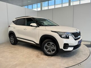 2021 Kia Seltos I, белый, 2180000 рублей, вид 3