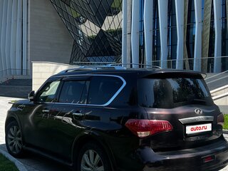 2012 Infiniti QX56 II, пурпурный, 2420000 рублей, вид 5
