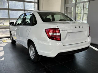 2026 Lada (ВАЗ) Granta I Рестайлинг, белый, 1000000 рублей, вид 4