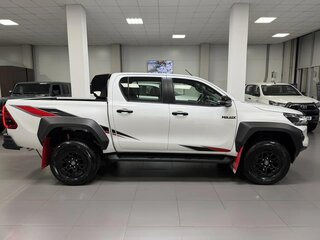 2026 Toyota Hilux VIII Рестайлинг 2, белый, 7590000 рублей, вид 5