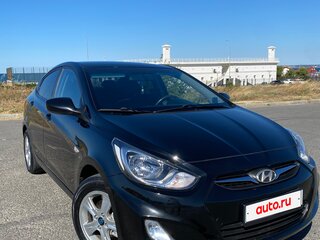 2013 Hyundai Solaris I, чёрный, 890000 рублей, вид 1