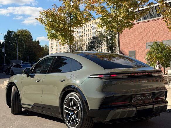2026 Porsche Cayenne Electric IV, бежевый - вид 5