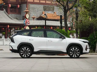 2026 Geely Atlas II, белый, 2690000 рублей, вид 4