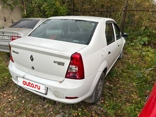 2015 Renault Logan I Рестайлинг, белый, 500000 рублей, вид 3