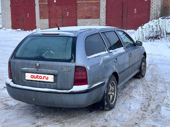 2001 Skoda Octavia I (A4) Рестайлинг, серый, 200000 рублей - вид 2