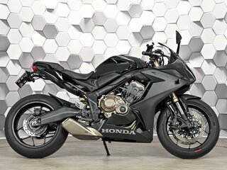 2022 Honda CBR 650R, чёрный, 899000 рублей, вид 3