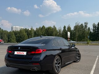 2022 BMW 5 серии 520i VII (G30/G31/G38) Рестайлинг, синий, 4400000 рублей, вид 5